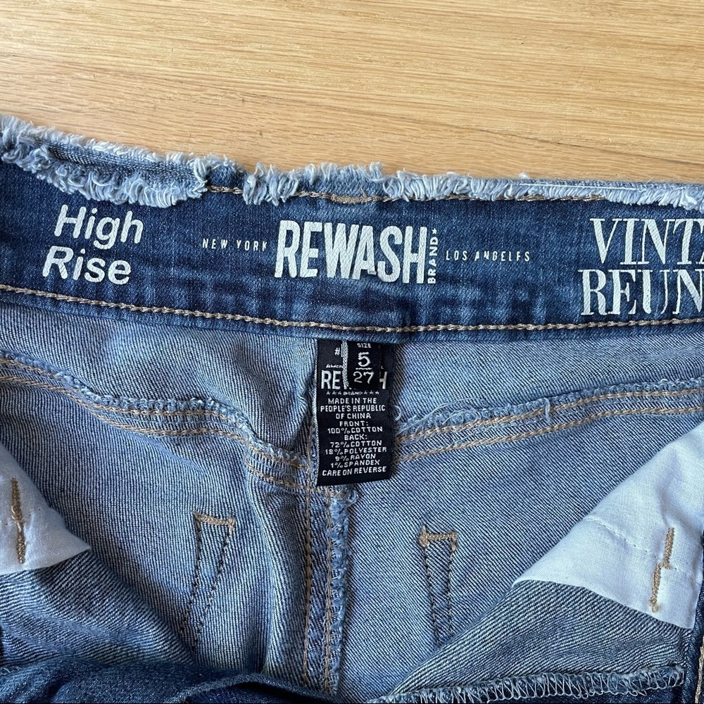 Vintage Reunion High Rise Distressed Denim Shorts Size 5 / 27 EUC - Picture 2 of 7